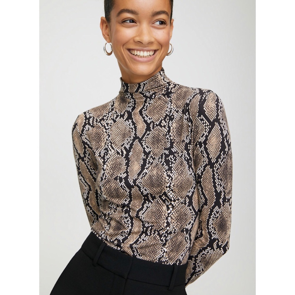 Aritzia Babaton Larry Turtleneck Snake Print